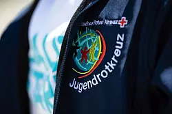 Das Jugendrotkreuz feiert in diesem Jahr sein 100-jähriges Bestehen. (Archivbild) - © Hannes P. Albert/dpa
