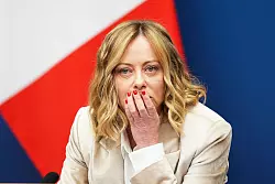 Meloni kann sich eine Rolle als «Brückenbauerin» über den Atlantik gut vorstellen. - © Alessandra Tarantino/AP/dpa