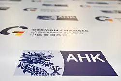 Innovation ist für deutsche Firmen in China ein Kernthema. (Symbolbild) - © Johannes Neudecker/dpa