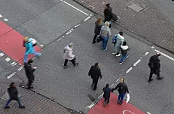 Fu&szlig;verkehr gewinnt an Bedeutung. (Illustration) - &copy; Michael Brandt/dpa