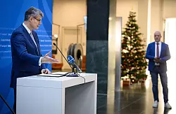 Verkehrsminister Schnieder (CDU) will mehr Gas geben. - &copy; Bernd von Jutrczenka/dpa