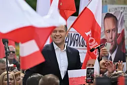 Der parteilose Historiker Karol Nawrocki wird von der nationalkonservativen PiS unterstützt. (Archivbild) - © Piotr Polak/PAP/dpa