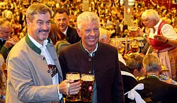 Große-Oktoberfest-Koalition: Markus Söder (l.) und Dieter Reiter - © Stefan Puchner/dpa
