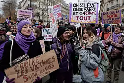 Bei den Protesten wird der Ruf nach klareren Gesetzen laut. - &copy; Stephane De Sakutin/AFP/dpa
