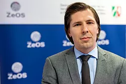 Staatsanwalt Julius Sterzel von der Zentralstelle für Organisierte Kriminalität. - © Christoph Reichwein/dpa