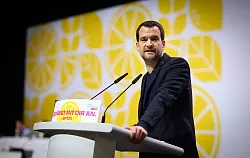 FDP-Vize Johannes Vogel sieht Partei in existenzbedrohender Lage. - © Bernd von Jutrczenka/dpa