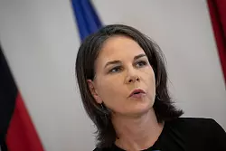 &laquo;Nie wieder ist jetzt&raquo;, schreibt Au&szlig;enministerin Annalena Baerbock (Gr&uuml;ne) bei X zum versuchten Anschlag auf eine Synagoge in Berlin. - &copy; Gehad Hamdy/dpa