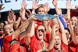 Die Fu&szlig;ballerinnen des FC Bayern sind wie ihre Club-Kollegen sportlich und beim Umsatz die Nummer eins Deutschland. (Archivbild) - &copy; Harry Langer/dpa