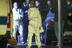 Die Spurensicherung war bis Dienstag am späteren Abend vor Ort. - © Christoph Reichwein/dpa