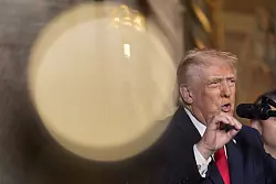 Trump schlug gegen&uuml;ber Clinton am Montag mildere T&ouml;ne an. - &copy; Alex Brandon/AP/dpa