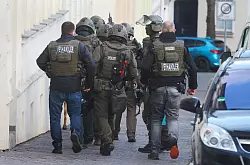 Bei dem Tatverdächtigen handelt es sich um den Ehemann des Opfers. - © Bodo Schackow/dpa