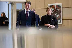 Die schwarz-gr&uuml;ne NRW-Landesregierung ist bekannt f&uuml;r ihr ger&auml;uschloses Regieren. - &copy; Rolf Vennenbernd/dpa