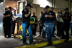 Bei dem Sch&uuml;tzen wurde laut Medien ein Abschiedsbrief entdeckt. - &copy; Angelina Katsanis/AP/dpa