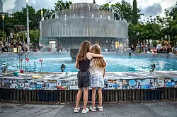 Gedenken vor dem zweiten Jahrestag des Hamas-Massakers vom 7. Oktober 2023. - &copy; Ilia Yefimovich/dpa