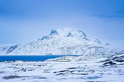 Gr&ouml;nland ist die gr&ouml;&szlig;te Insel der Welt - und gr&ouml;&szlig;tenteils von Eis bedeckt. (Archivbild) - &copy; Anders Kongshaug/XinHua/dpa