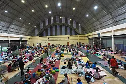 Die Gefl&uuml;chteten wurden in 300 Evakuierungszentren untergebracht. - &copy; Sakchai Lalit/AP/dpa