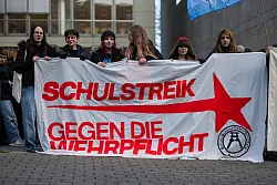 In Nordrhein-Westfalen sind in mehr als zehn St&auml;dten Protestaktionen angek&uuml;ndigt. - &copy; Rolf Vennenbernd/dpa