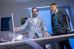 Zunächst soll es eine vierwöchige Pilotphase in Nordrhein-Westfalen, Franken (Bayern) und Hamburg geben. - © Rolf Vennenbernd/dpa-Pool/dpa