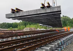 Auf einer L&auml;nge von 165 Kilometern werden unter anderem die Gleise erneuert. (Archivbild) - &copy; Soeren Stache/dpa