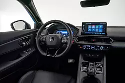 Eher nüchterne Angelegenheit: Das Cockpit des neuen Prelude sammelt nicht so viele Pluspunkte wie der Rest. - © Honda/dpa-tmn