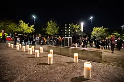 Mahnwache am Rabbinerhaus in Essen. - &copy; Justin Brosch/ANC-NEWS/dpa