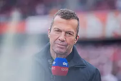 Sky-Experte Lothar Matthäus glaubt an nichts «Verrücktes» am Samstagabend. - © Rolf Vennenbernd/dpa