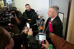 Zur Frage nach einem Rechtsgespr&auml;ch &auml;u&szlig;erte sich der Verteidiger zun&auml;chst nicht - &copy; Bernd Thissen/dpa