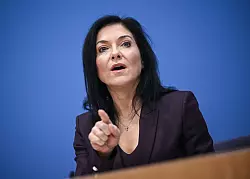 Wirtschaftsministerin Reiche dr&auml;ngt auf Tempo bei Reformen. - &copy; Britta Pedersen/dpa