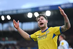 Braunschweig und Kiel trennten sich in einem wilden Spiel 1:1. - © Swen Pförtner/dpa