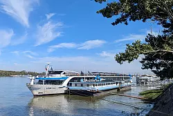 Bis zu 190 Gäste nimmt es mit: das Flusskreuzfahrtschiff «Viva Two». - © Françoise Hauser/dpa-tmn