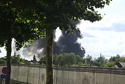 Das Tomorrowland besuchten im vergangenen Jahr mehrere 100.000 Festivalgäste. - © Tom Goyvaerts/Belga/dpa
