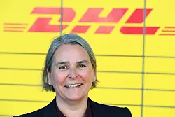 Die Post-Deutschlandchefin Nikola Hagleitner hat gut lachen: Ihre Firma ist Elektro-Vorreiter in der Paketbranche. - © Wolf von Dewitz/dpa