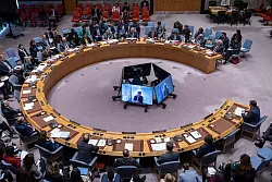 Die USA verhindern mit ihrem Veto eine Resolution für eine sofortige Waffenruhe in Gaza. - © Yuki Iwamura/FR171758 AP/dpa