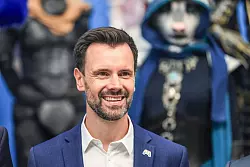 Hat gut lachen: Verbandschef Felix Falk freut sich über den neuen Förderkurs. - © Oliver Berg/dpa