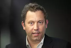 Finanzminister Klingbeil setzt darauf, dass die neue Behörde den Kampf gegen Geldwäsche voranbringt (Archivbild) - © Boris Roessler/dpa