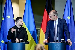 Selenskyj und Merz traten am Abend gemeinsam vor die Presse. - &copy; Kay Nietfeld/dpa