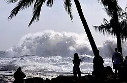 Die Vorbereitungen im Queensland und New South Wales laufen seit Tagen. - © Jason O\\\'brien/AAP/dpa