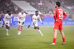 Leipzig jubelt, Heidenheim bleibt nur der Frust. - &copy; Harry Langer/dpa