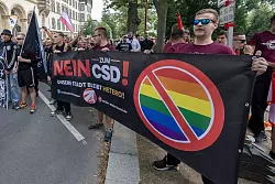 Ein Gegenprotest aus dem rechten Spektrum folgte dem CSD. - &copy; Daniel Wagner/dpa-Zentralbild/dpa