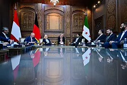 Vom Flughafen fährt die geschäftsführende Bundesinnenministerin, Nancy Faeser (SPD), direkt zum Innenministerium. - © Sebastian Gollnow/dpa