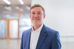 Er steht an der Spitze von Thyssenkrupp Steel: der Manager Dennis Grimm. (Archivbild) - © Rolf Vennenbernd/dpa