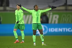 Bayern kann kommen: Lineth Beerensteyn siegt mit den Wolfsburgerinnen klar in Essen. - &copy; Swen Pf&ouml;rtner/dpa