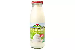 Die Schwarzwaldmilch Schlagsahne aus frischer Weidemilch bekam die Bestnote 1,7. - © Ralph Kaiser/Stiftung Warentest/dpa-tmn