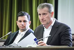 Der Vater schildert vor Gericht die Folgen der Entf&uuml;hrung f&uuml;r seine Familie. - &copy; Christian Charisius/dpa-Pool/dpa