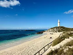 Rottnest Island vor der australischen Westk&uuml;ste ist wild und wundersch&ouml;n. - &copy; Carola Frentzen/dpa
