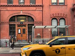 In New York sind die klassischen Taxis als &laquo;Yellow Cabs&raquo; bekannt. (Archivbild) - &copy; Benno Schwinghammer/dpa