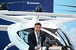 Unternehmenschef Dirk Hoke sieht Volocopter im nationalen und internationalen Wettbewerb &laquo;ganz weit vorne&raquo;. (Archivbild) - &copy; Bernd Wei&szlig;brod/dpa
