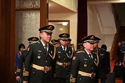 Das Militärbudget Chinas wächst weiter deutlich. - © Johannes Neudecker/dpa