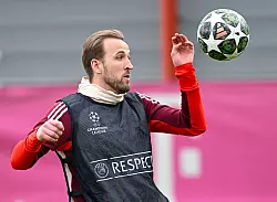 Harry Kane will die Bayern ins Viertelfinale führen. - © Sven Hoppe/dpa