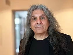 Marc Benseghir stie&szlig; durch Akten im Schweizerischen Bundesarchiv auf das Konto. - &copy; Marc Herwig/dpa